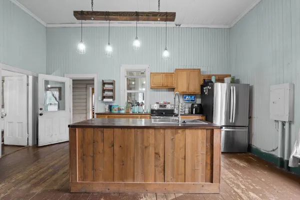 $300,000 | 203 Chestnut Street, Farmington, WA 99128