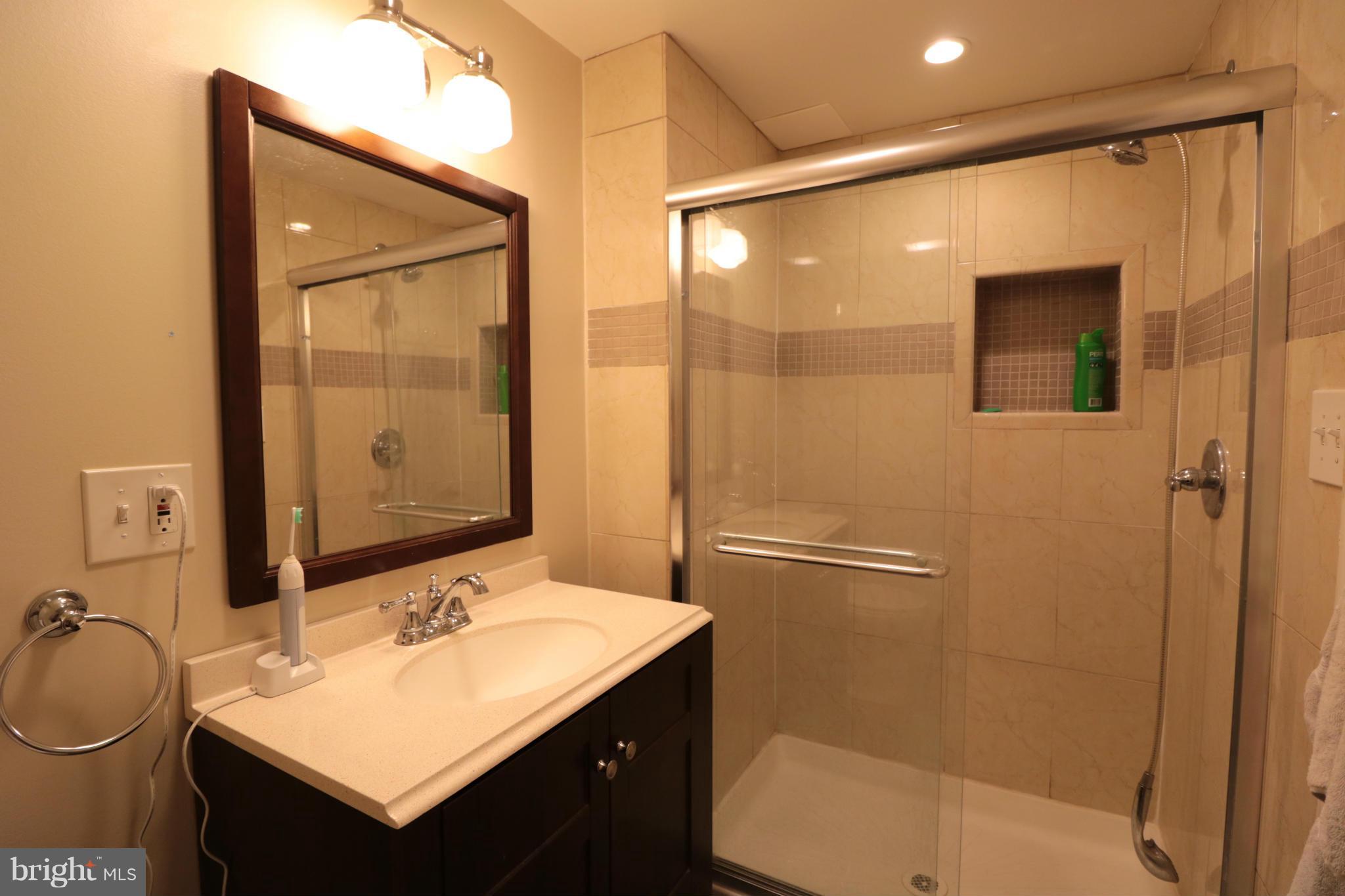 1113 Chiswell Lane Silver Spring, MD 20901 - Photo 11 of 14 Bath