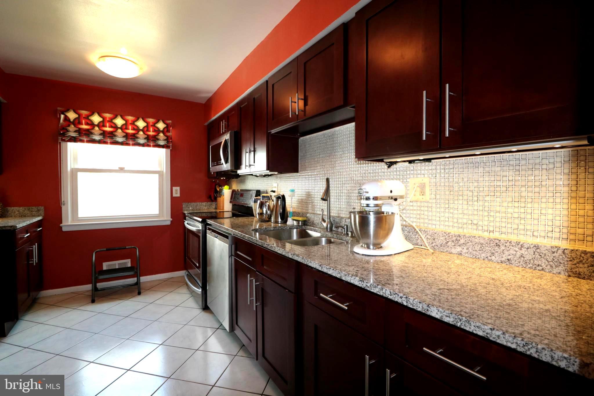 1113 Chiswell Lane Silver Spring, MD 20901 - Photo 2 of 14 Kitchen