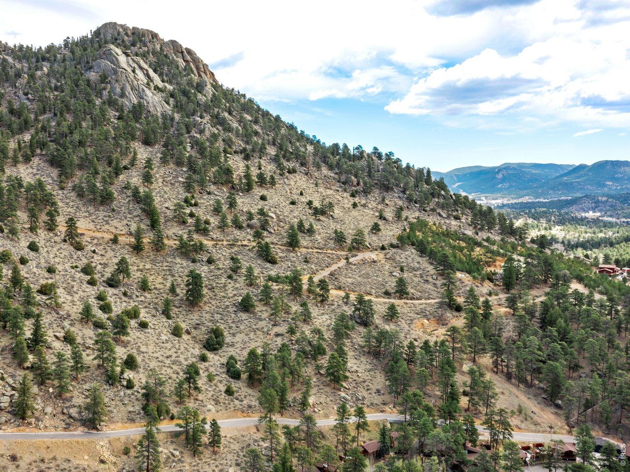 825 Castle Mountain Road Estes Park, CO 80517 - Photo 11 of 18 a view of a sky