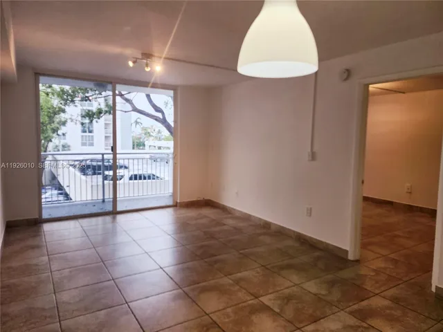 $2,500 | 1666 West Avenue, Unit 312, Miami Beach, FL 33139