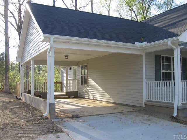 910 Allister Road Durham, NC 27703 - Photo 3 of 5 Gallery Image 3