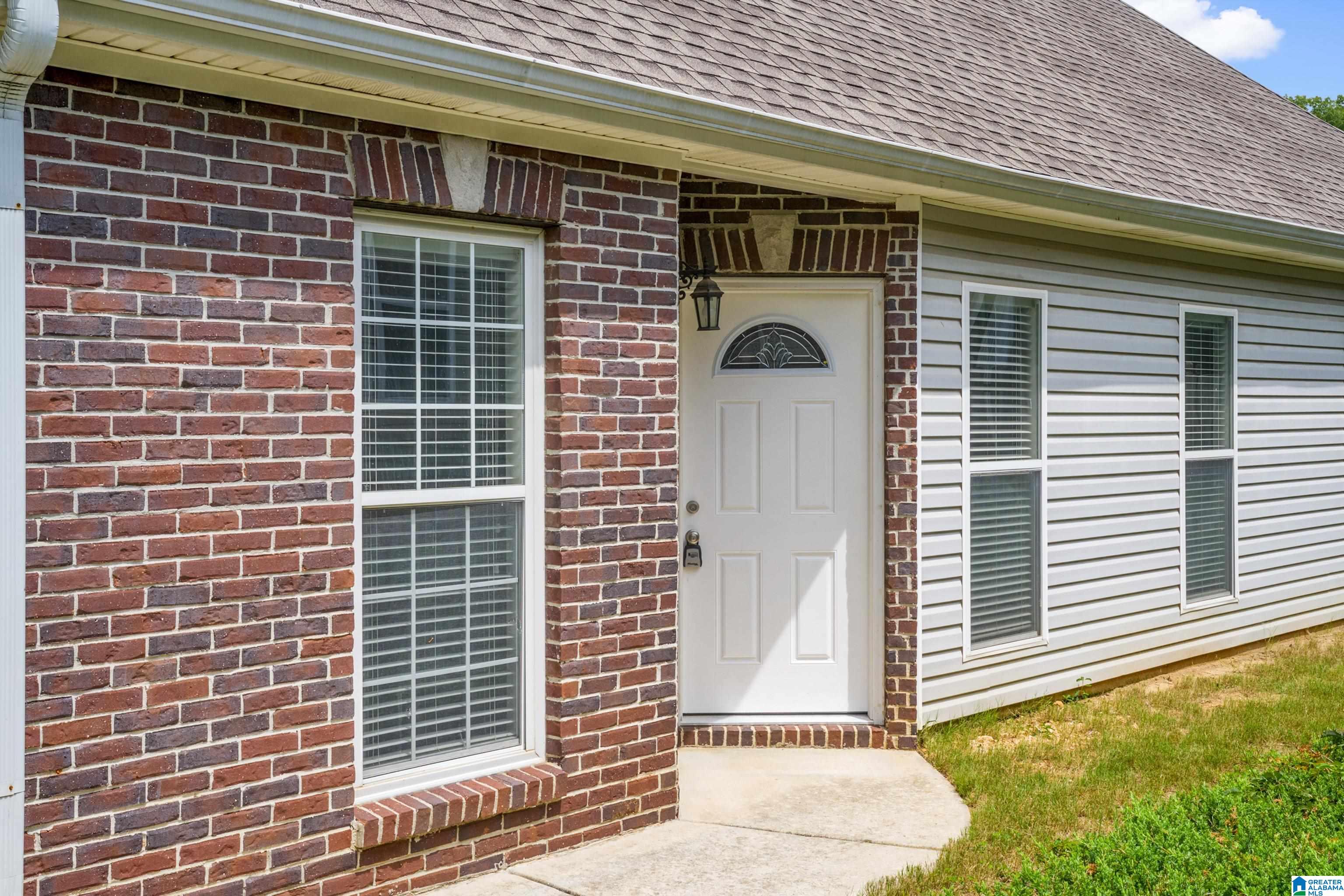 295 High Ridge Drive Pelham, AL 35124 - Photo 8 of 32