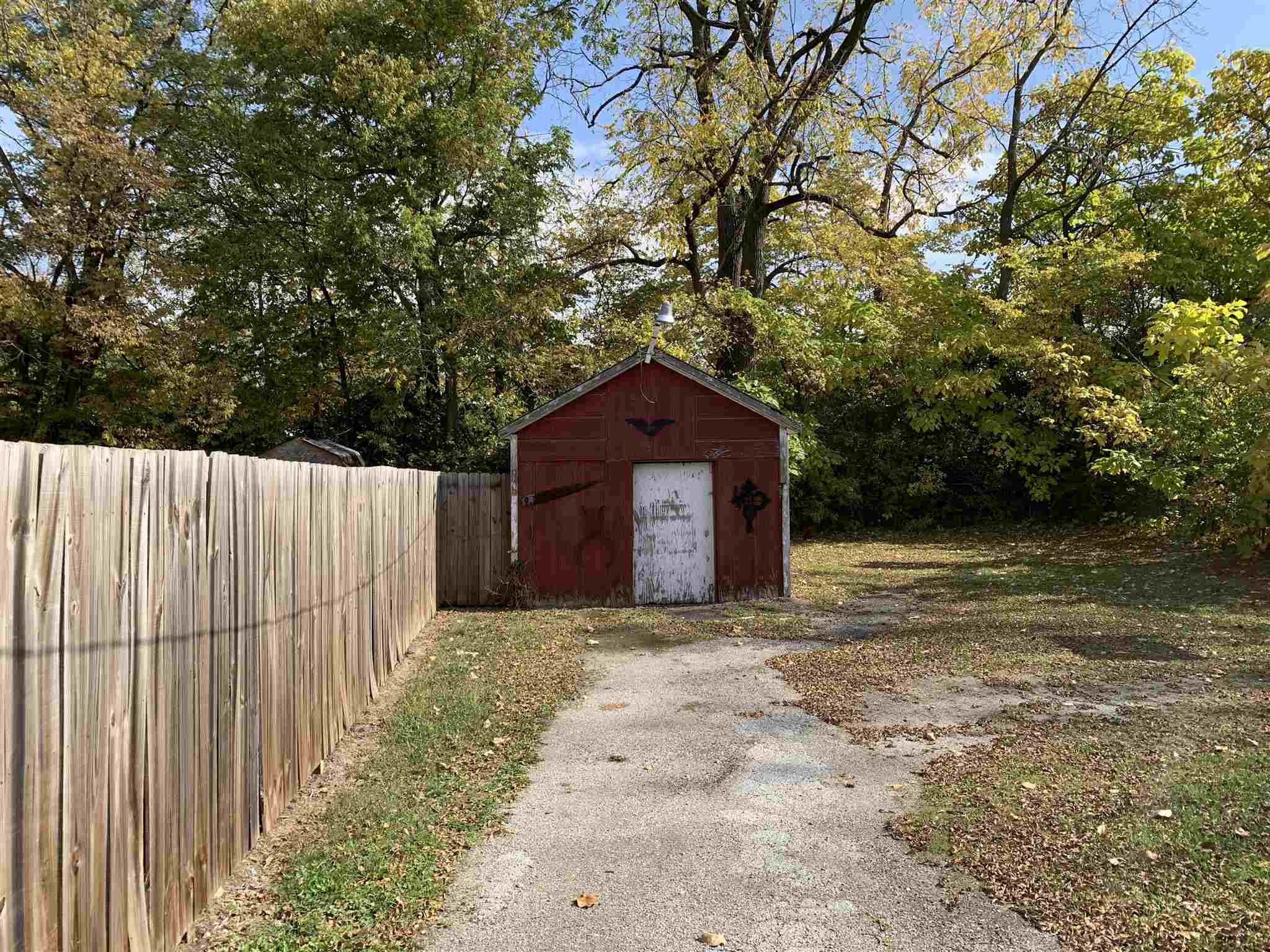 1925 Sheridan Road Fort Wayne, IN 46803 - Photo 12 of 23