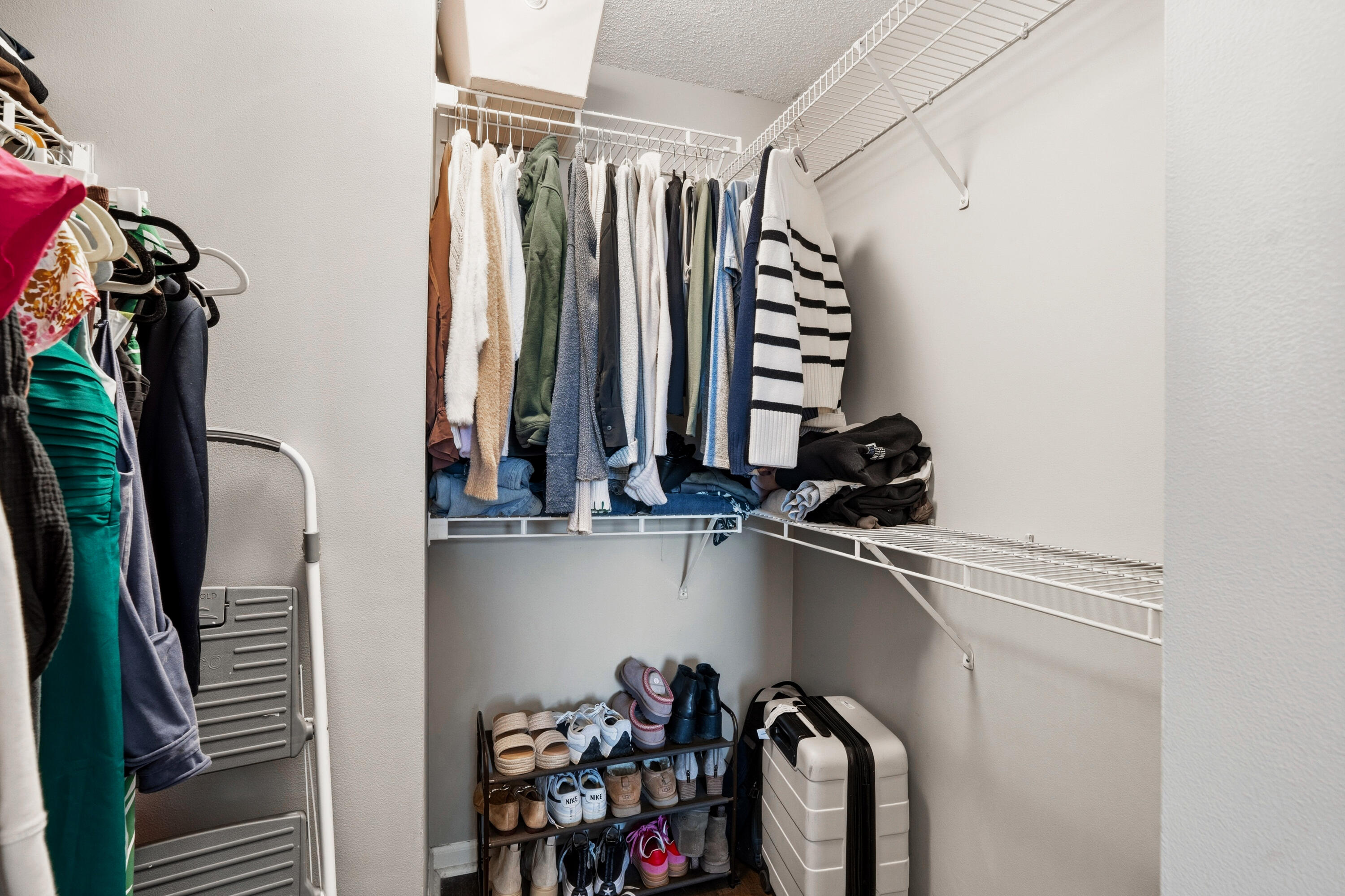 1660 North Prospect Avenue, Unit 2201 Milwaukee, WI 53202 - Photo 11 of 29 Walk-In Closet