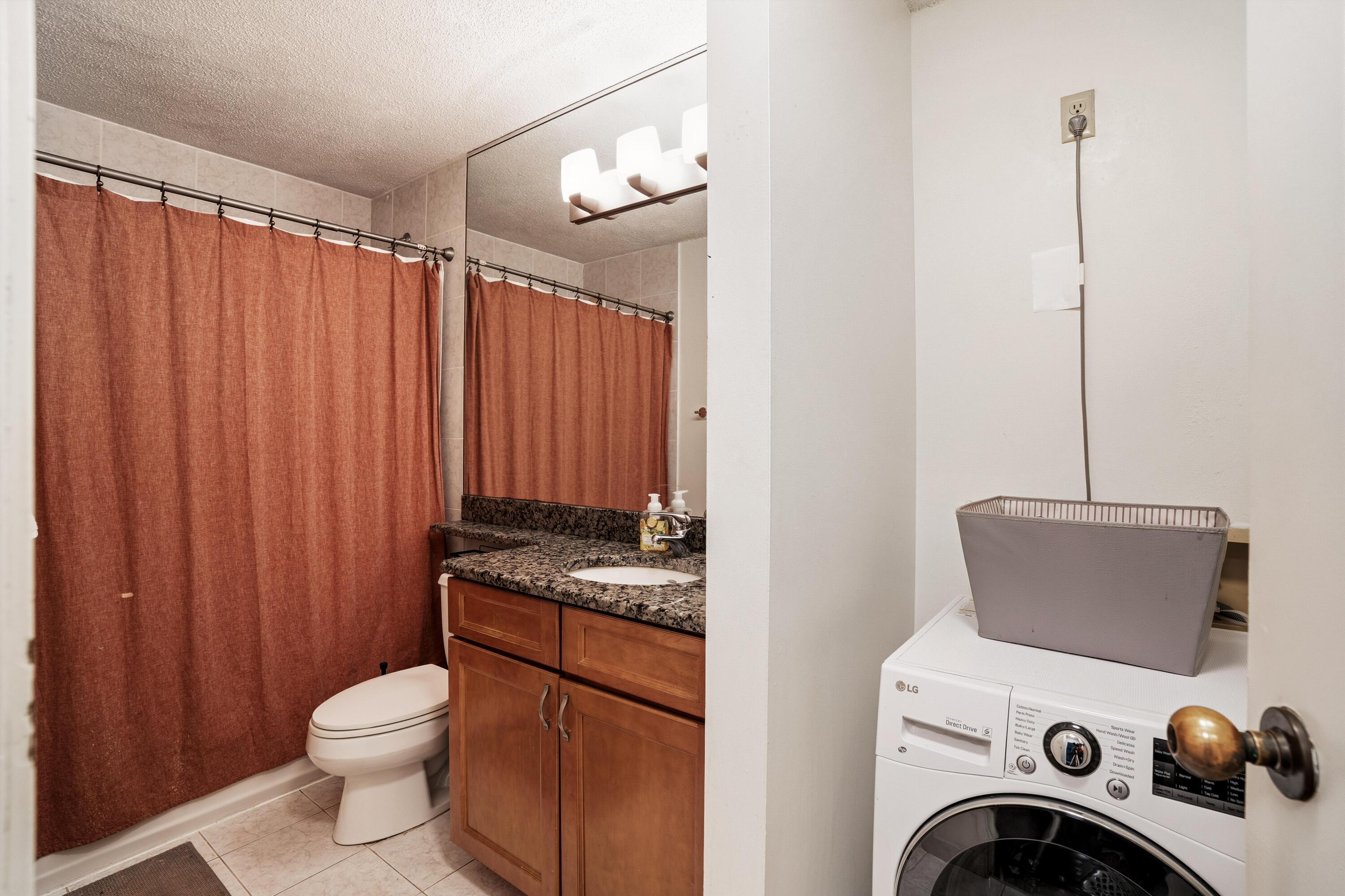 1660 North Prospect Avenue, Unit 2201 Milwaukee, WI 53202 - Photo 13 of 29 In Unit Laundry