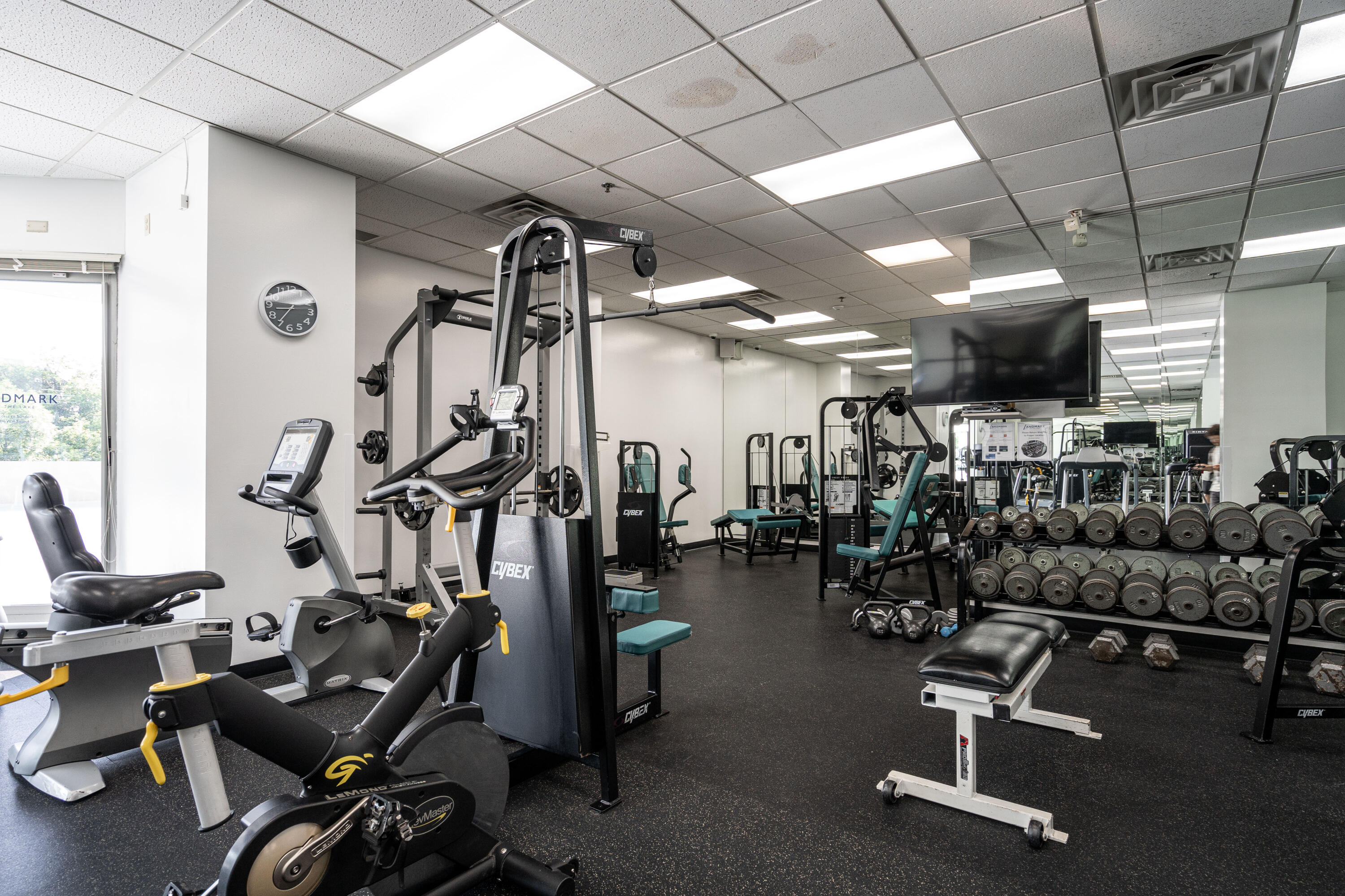 1660 North Prospect Avenue, Unit 2201 Milwaukee, WI 53202 - Photo 21 of 29 Workout Facilities