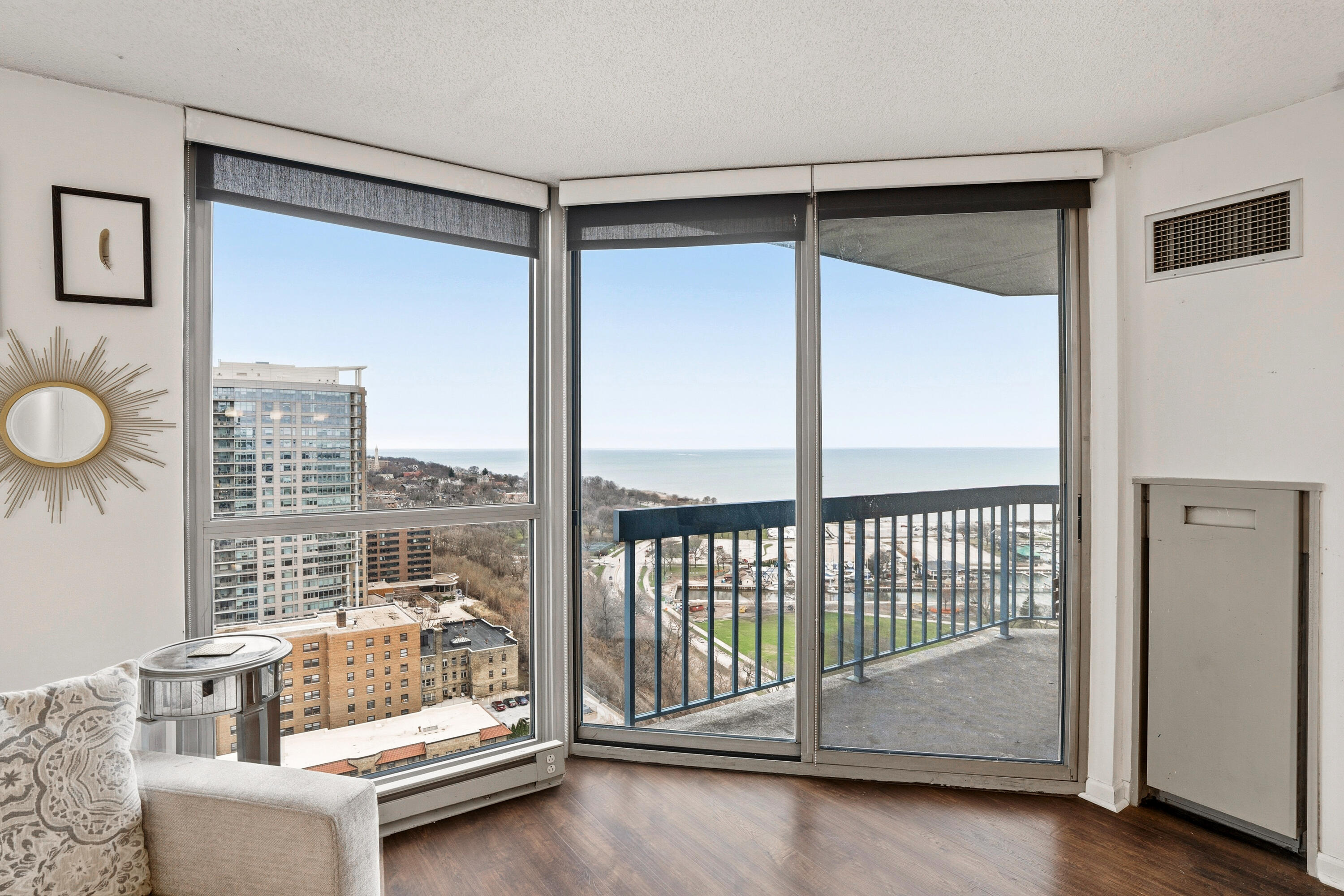 1660 North Prospect Avenue, Unit 2201 Milwaukee, WI 53202 - Photo 3 of 29 Natural Light & Amazing Views