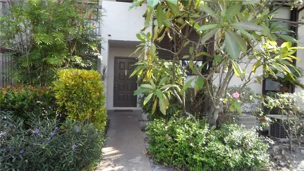 $2,000 | 9862 Nob Hill Court, Sunrise, FL 33351