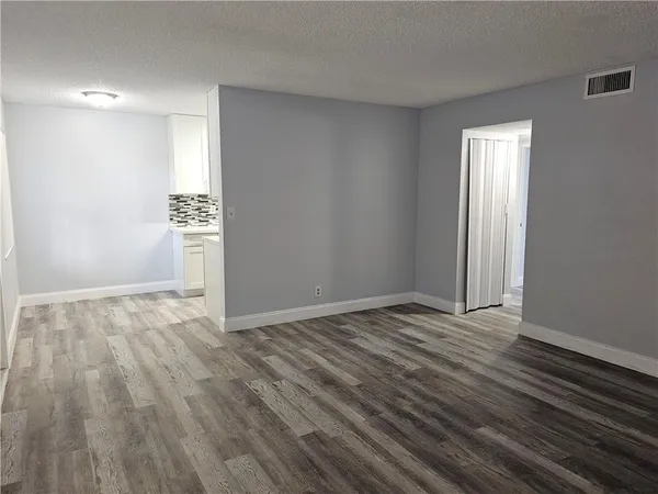 $2,000 | 9862 Nob Hill Court, Sunrise, FL 33351