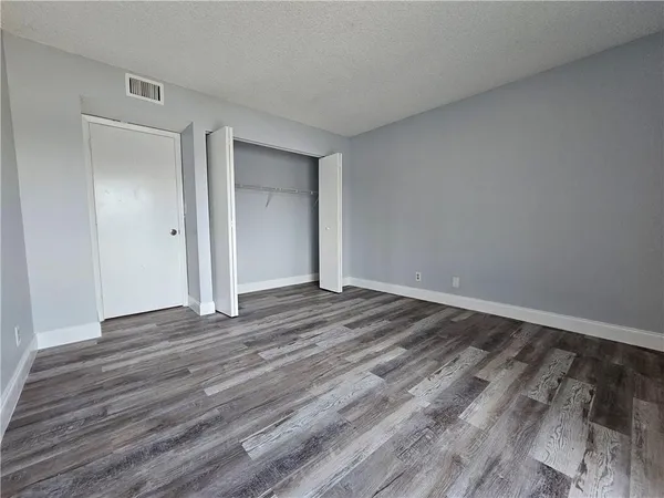 $2,000 | 9862 Nob Hill Court, Sunrise, FL 33351