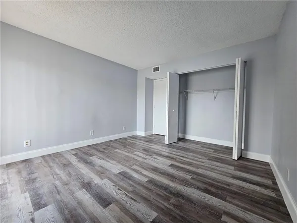 $2,000 | 9862 Nob Hill Court, Sunrise, FL 33351