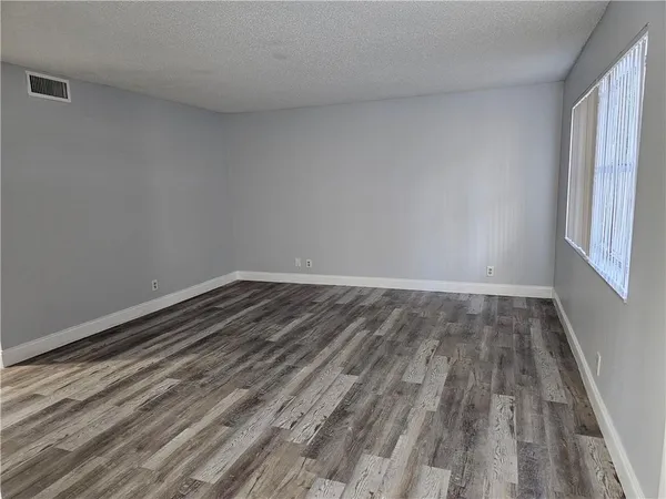 $2,000 | 9862 Nob Hill Court, Sunrise, FL 33351