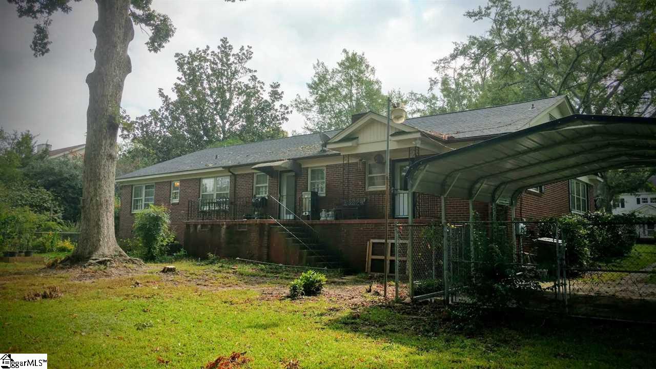 302 West Maple Street Clinton, SC 29325 - Photo 5 of 21