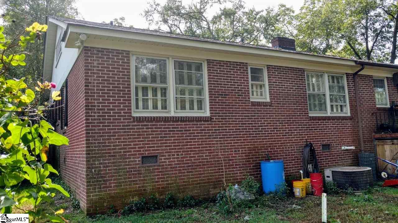 302 West Maple Street Clinton, SC 29325 - Photo 6 of 21