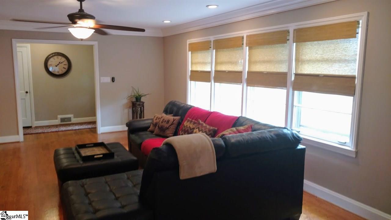 302 West Maple Street Clinton, SC 29325 - Photo 8 of 21