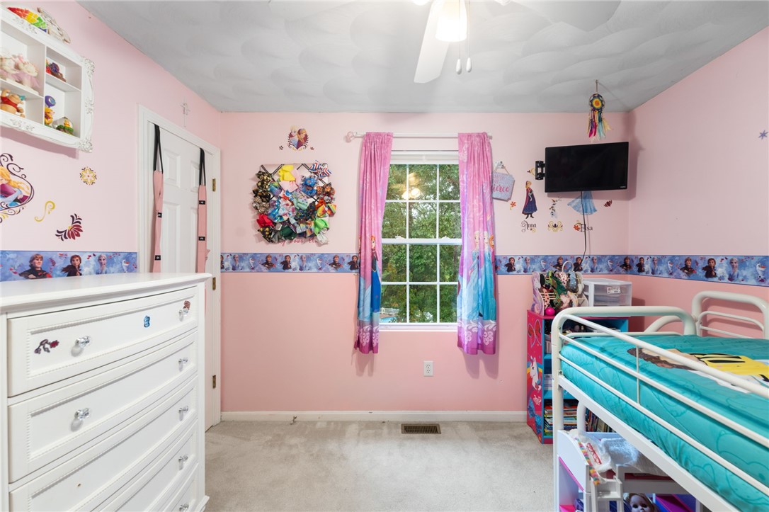 38 Audubon Lane Coventry, RI 02831 - Photo 20 of 29