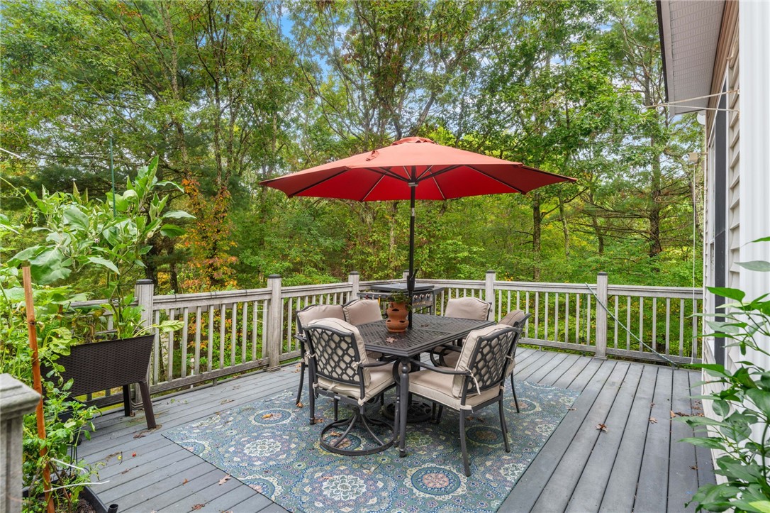 38 Audubon Lane Coventry, RI 02831 - Photo 26 of 29