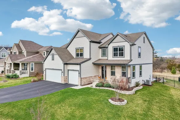 $625,000 | 1014 Persimmon Court, Crystal Lake, IL 60012