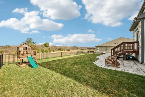 $625,000 | 1014 Persimmon Court, Crystal Lake, IL 60012