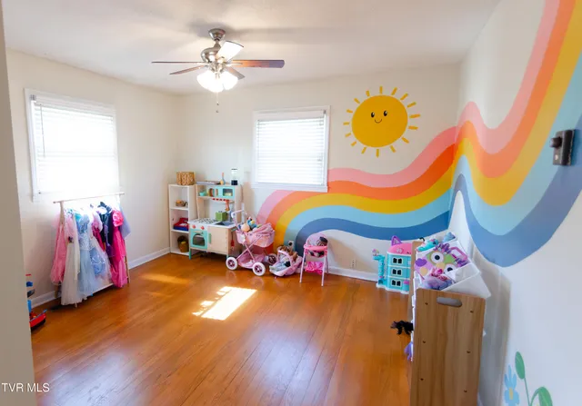 $285,000 | 712 Old Elizabethton Highway, Bluff City, TN 37618