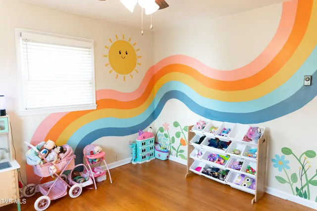 $285,000 | 712 Old Elizabethton Highway, Bluff City, TN 37618