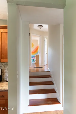 $285,000 | 712 Old Elizabethton Highway, Bluff City, TN 37618