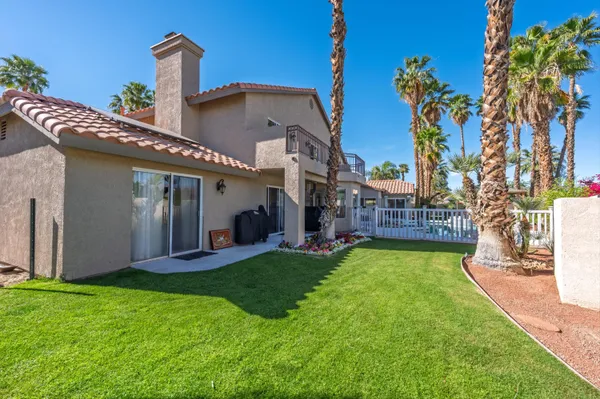 $924,900 | 76984 Sheffield Court, Palm Desert, CA 92211
