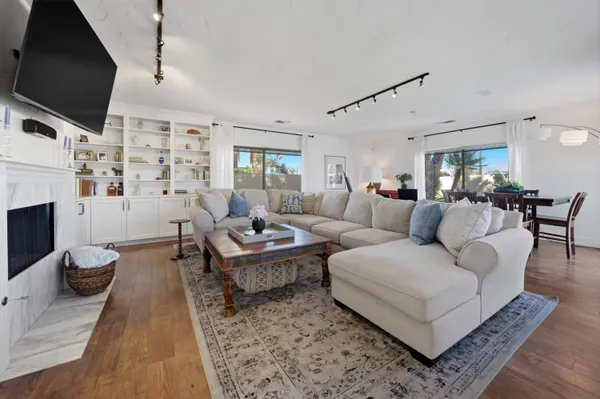 $924,900 | 76984 Sheffield Court, Palm Desert, CA 92211