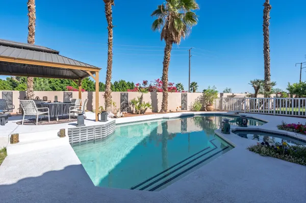 $924,900 | 76984 Sheffield Court, Palm Desert, CA 92211