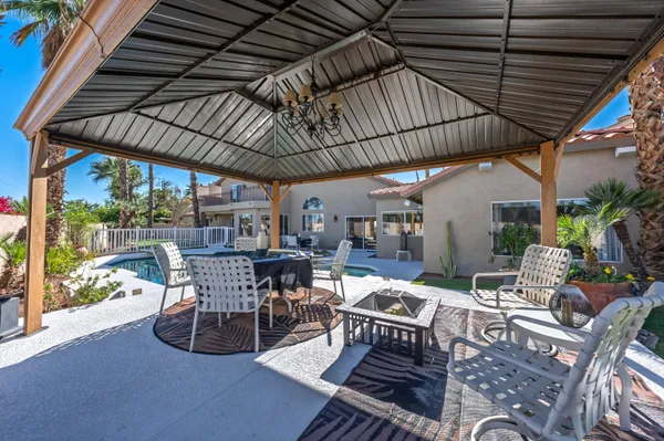 $924,900 | 76984 Sheffield Court, Palm Desert, CA 92211