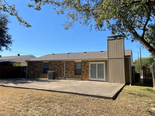 $1,895 | 5514 Meadow Nest Drive, Dallas, TX 75236