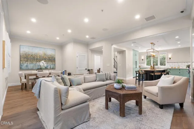 $1,600,000 | 108 South El Molino Avenue, Unit 106, Pasadena, CA 91101