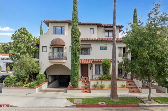 $1,600,000 | 108 South El Molino Avenue, Unit 106, Pasadena, CA 91101