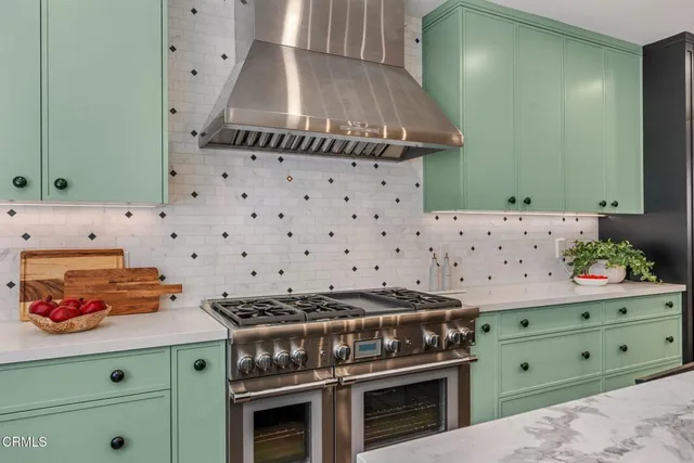 $1,600,000 | 108 South El Molino Avenue, Unit 106, Pasadena, CA 91101