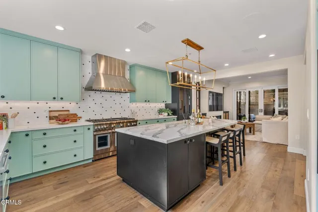 $1,600,000 | 108 South El Molino Avenue, Unit 106, Pasadena, CA 91101