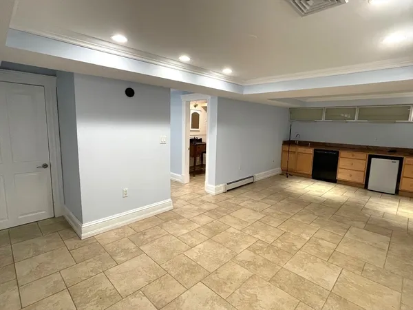 $2,600 | 36 Sunhill Lane, Unit G2, Newton, MA 02459