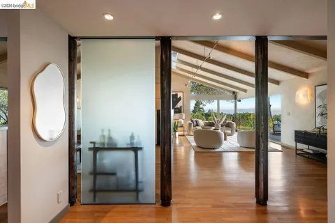 $2,290,000 | 12131 Skyline Boulevard, Oakland, CA 94619
