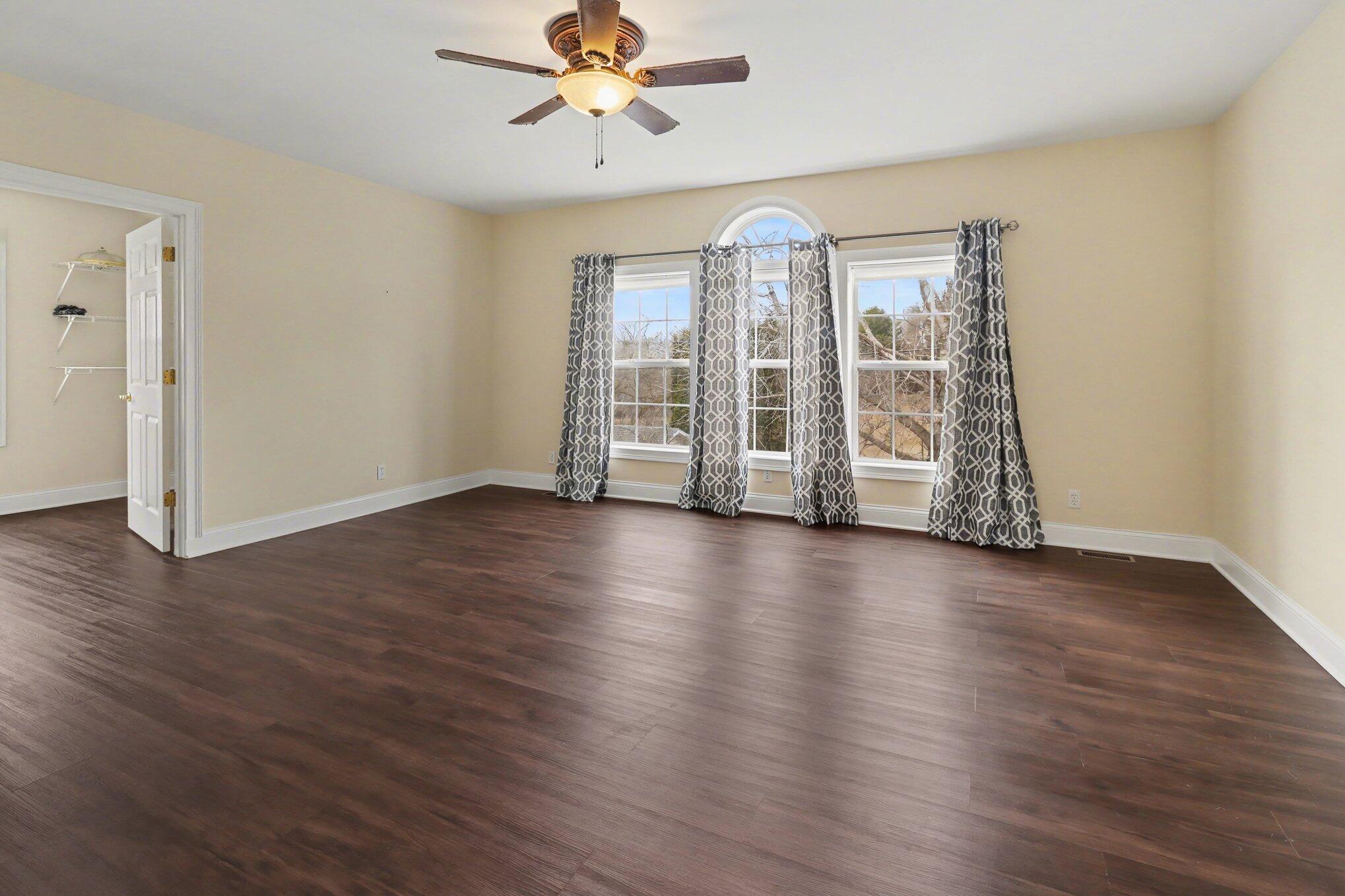 20481 Northland Drive Paris, MI 49338 - Photo 19 of 31 master bedroom