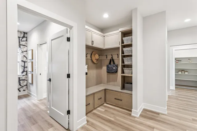 $1,349,900 | 1103 Moll Drive, Waunakee, WI 53597