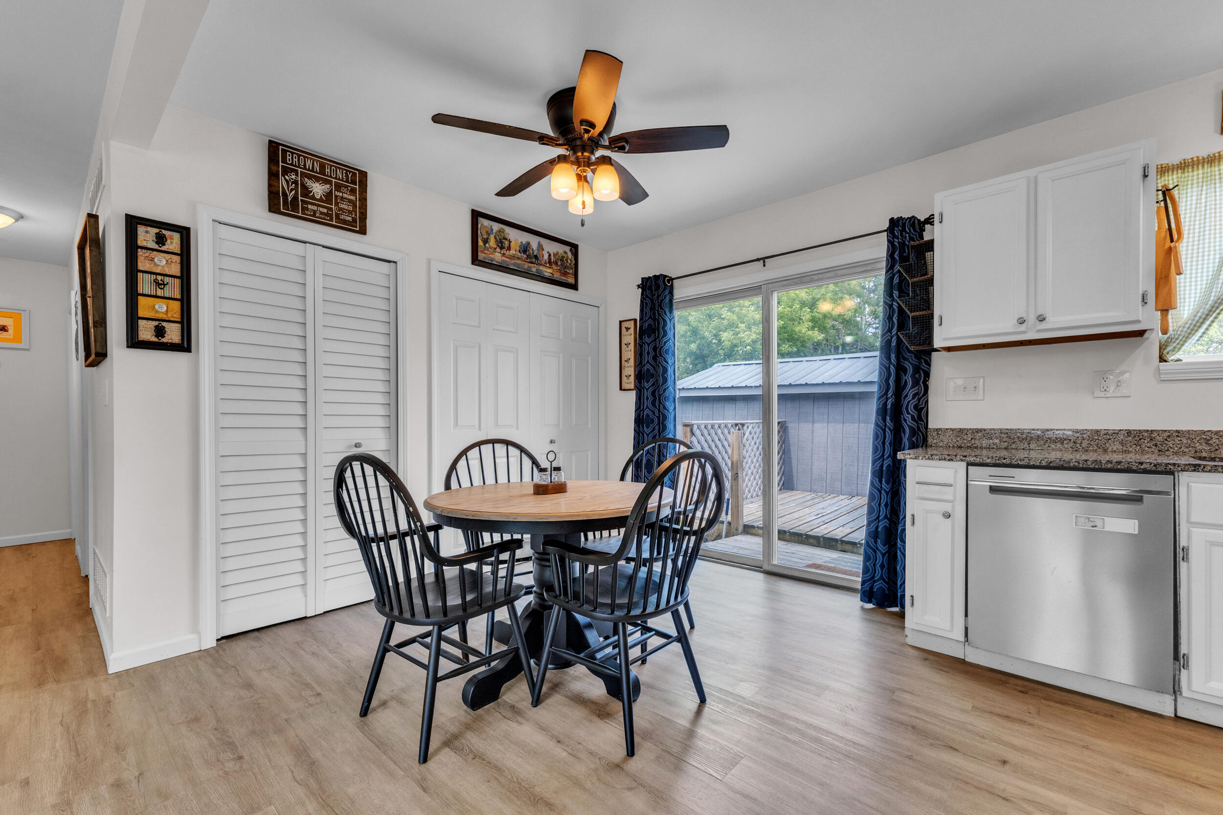 26870 Norfolk Street Inkster, MI 48141 - Photo 8 of 57 norflok-10