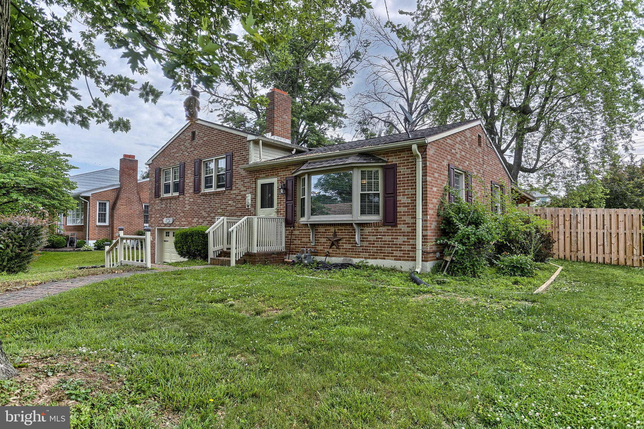 313 Wynwood Road York, PA 17402 - Photo 1 of 29 Gallery Image 1