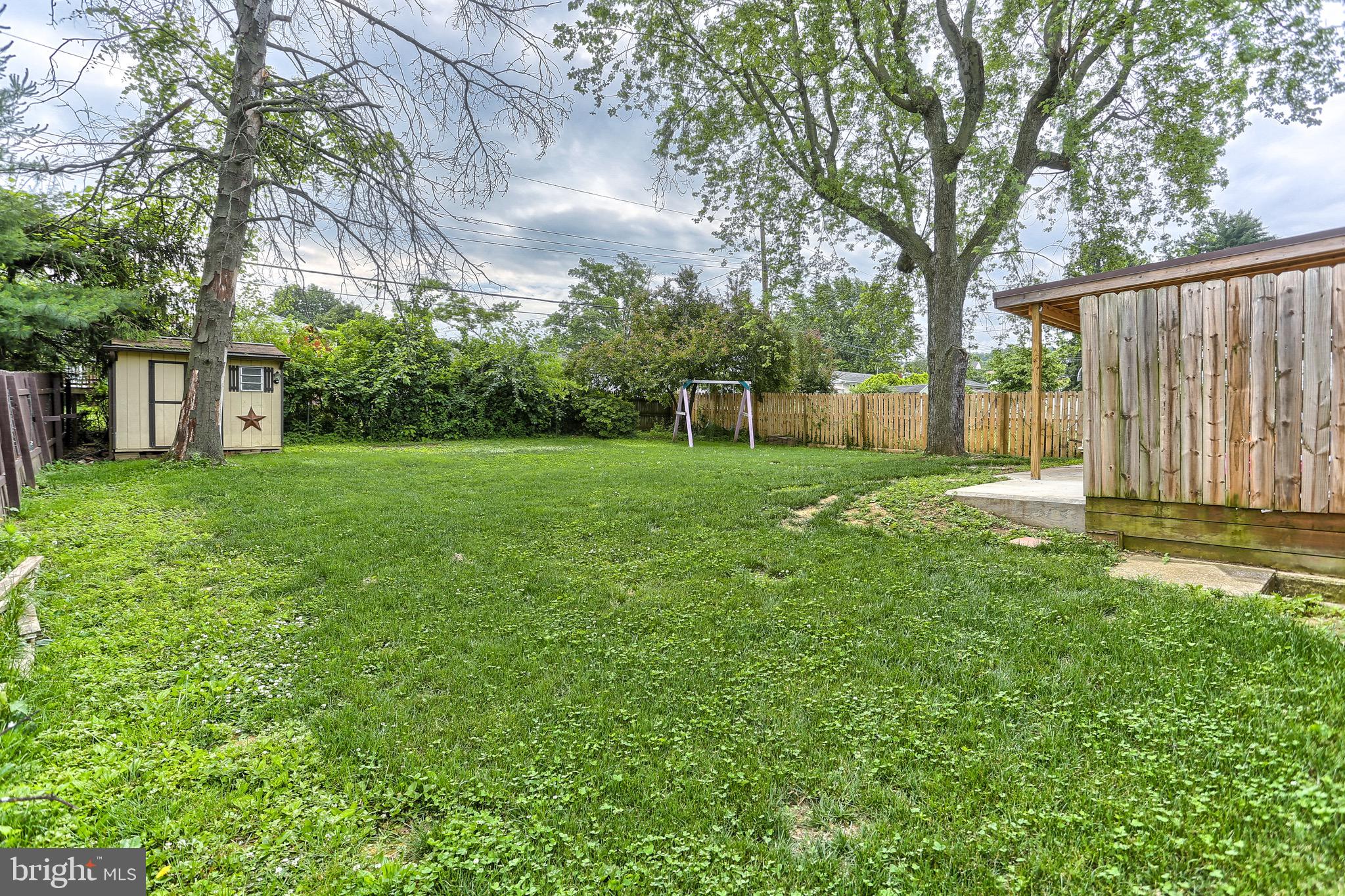 313 Wynwood Road York, PA 17402 - Photo 6 of 29 Gallery Image 6