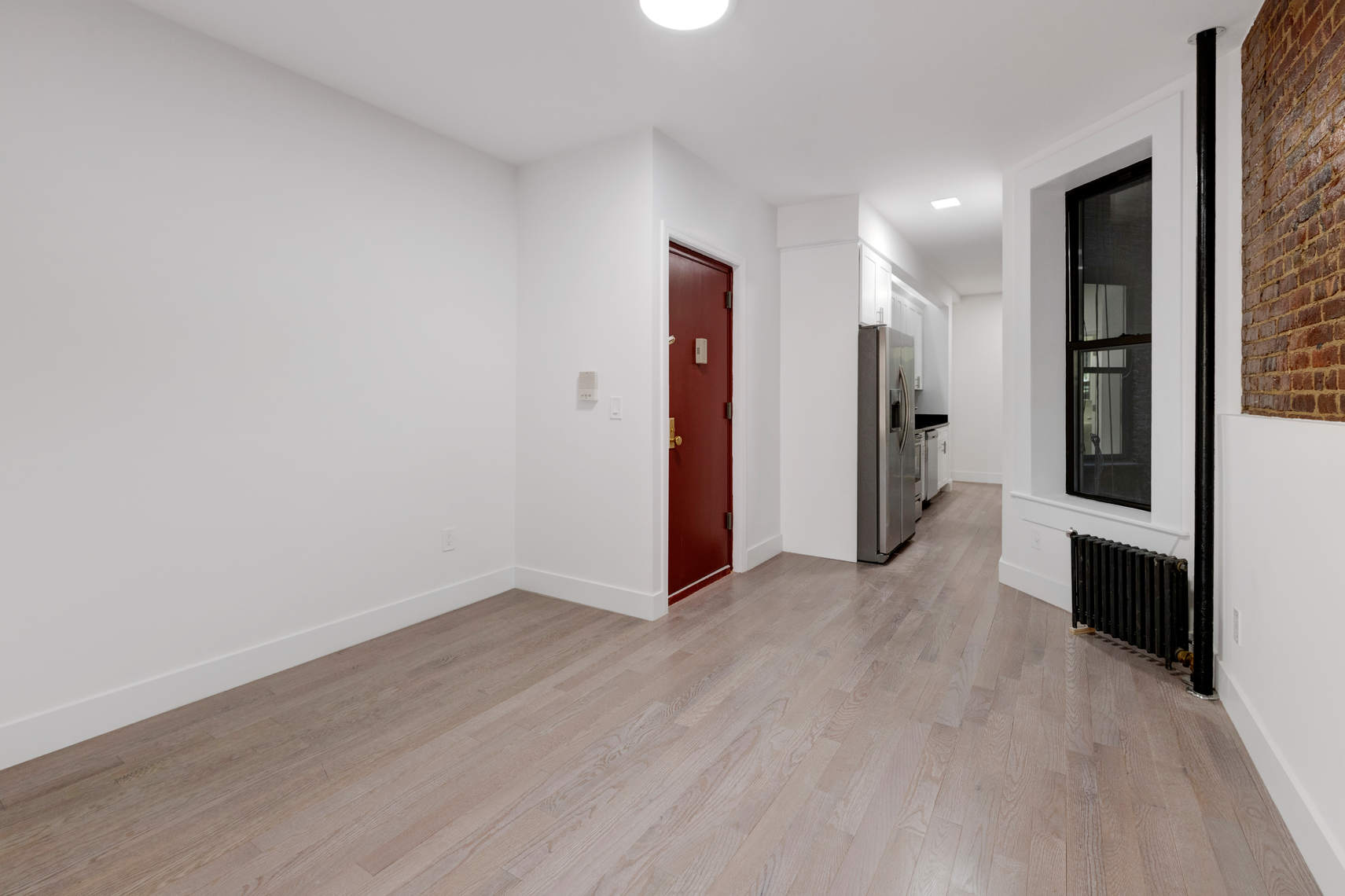 324 East 94th Street, Unit 2W Manhattan, NY 10128 - Photo 2 of 6