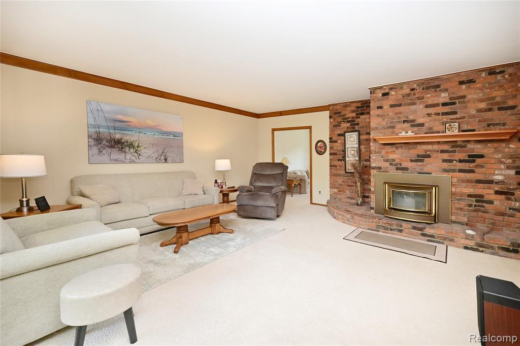 5888 Pentland Road Bloomfield Hills, MI 48301 - Photo 8 of 41