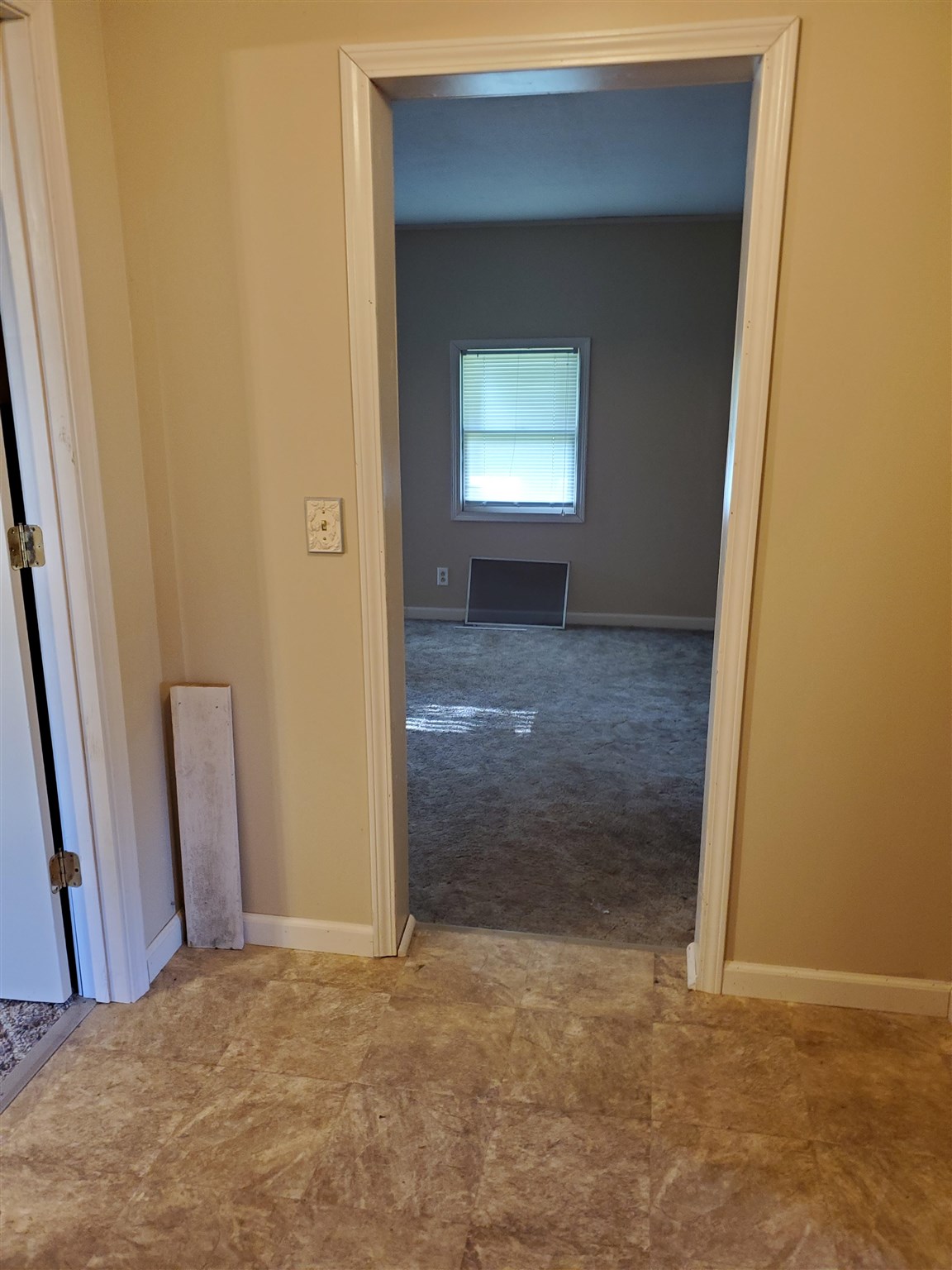 20277 Galatia Post Road Pittsburg, IL 62974 - Photo 21 of 37
