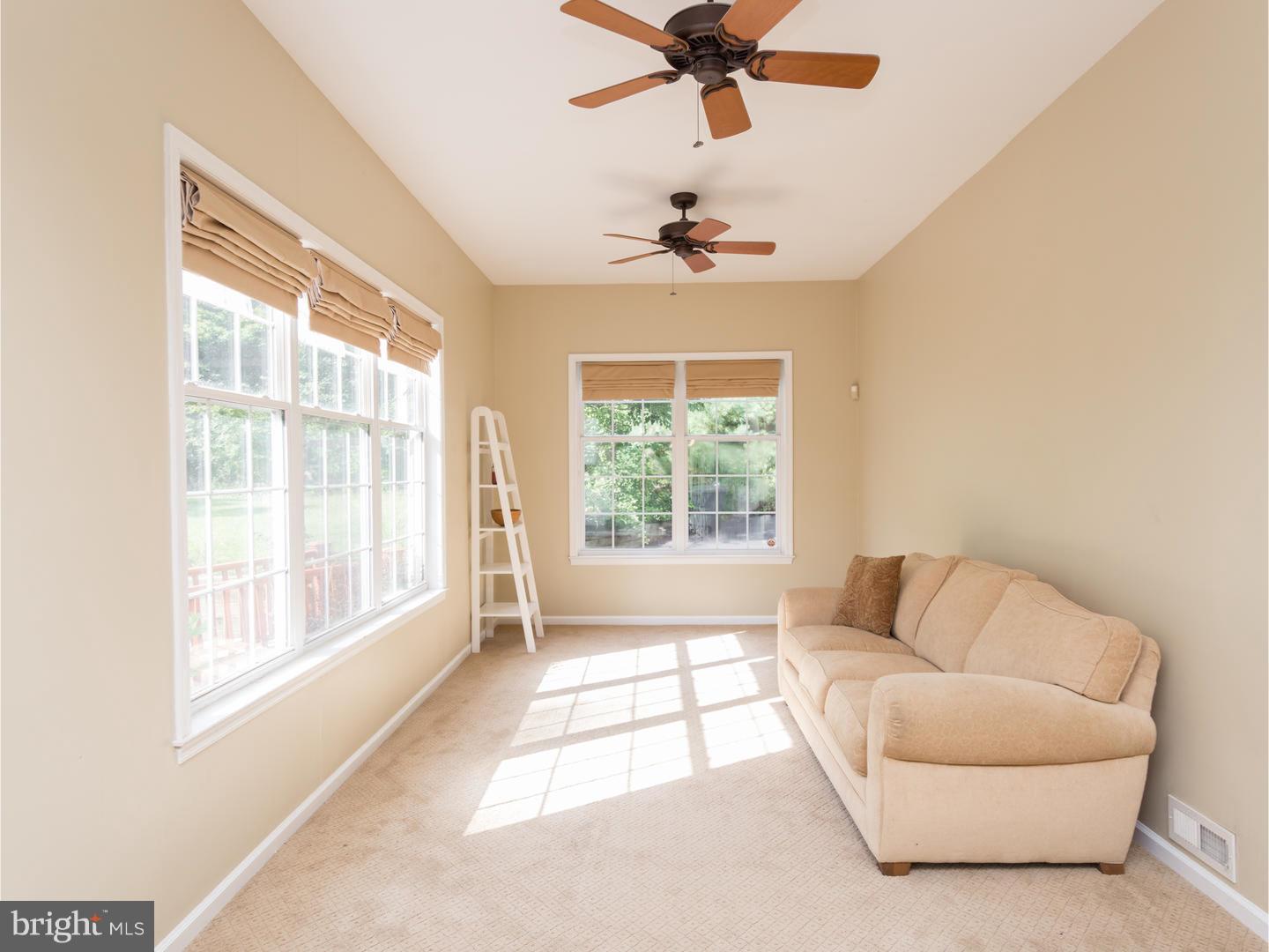 2098 St Peters Road Pottstown, PA 19465 - Photo 14 of 25 Great Room