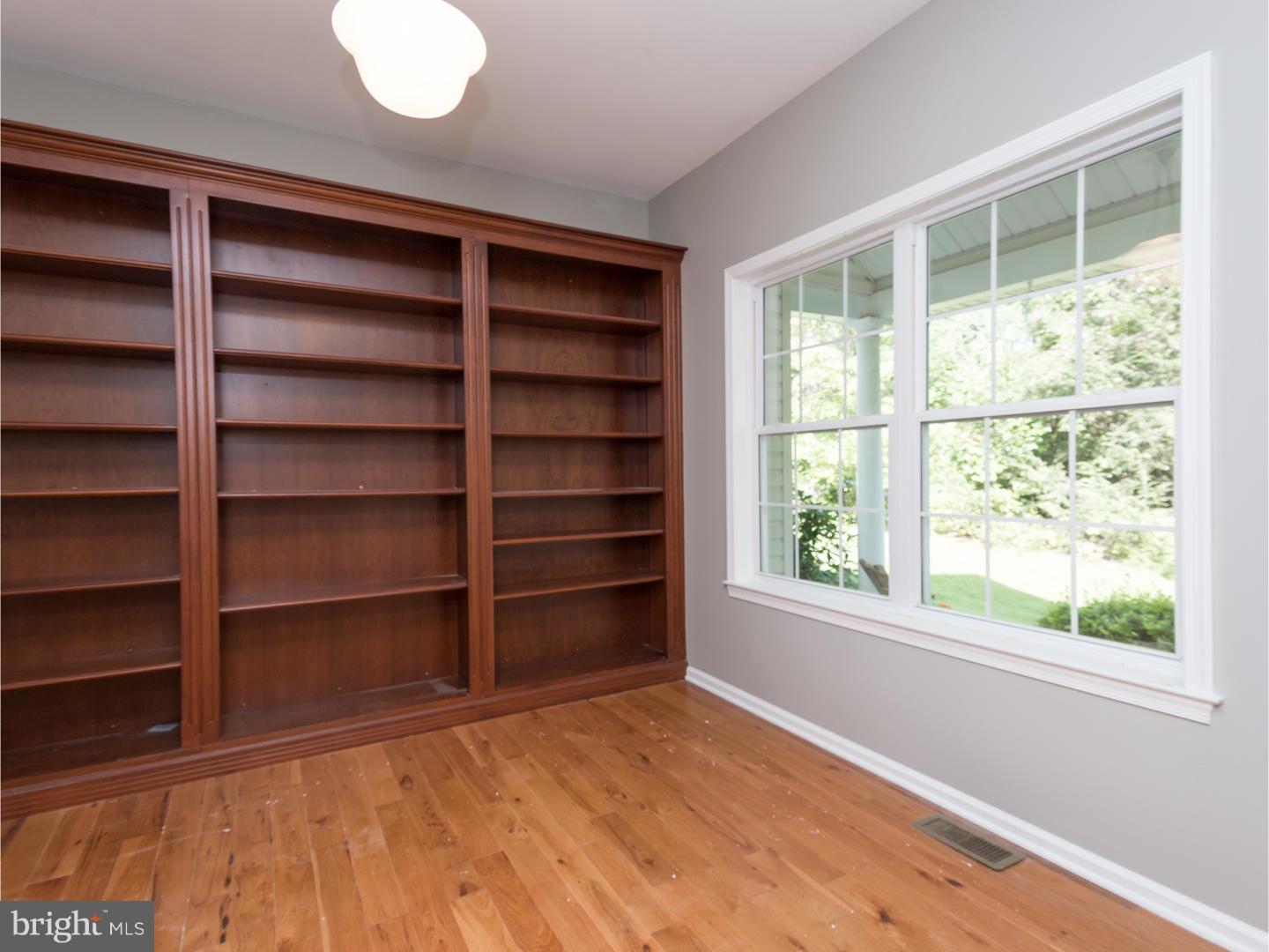 2098 St Peters Road Pottstown, PA 19465 - Photo 15 of 25 Office / Study