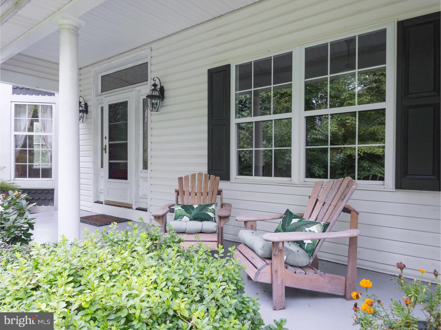 2098 St Peters Road Pottstown, PA 19465 - Photo 3 of 25 Porch