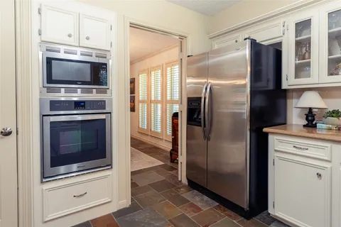 $575,000 | 62 Split Rock Road, The Woodlands, TX 77381